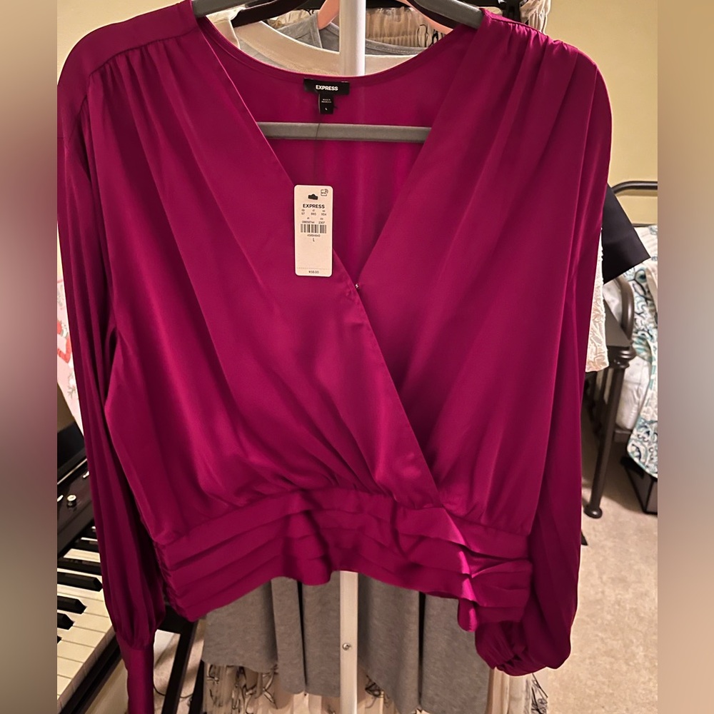 Express Satin V-Neck Balloon Sleeve Faux Wrap Top size L, NWT in wild orchid